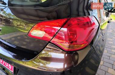 Хетчбек Opel Astra 2013 в 