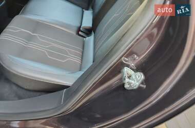 Хетчбек Opel Astra 2013 в 