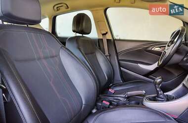 Хетчбек Opel Astra 2013 в 