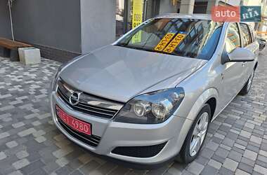 Универсал Opel Astra 2010 в 