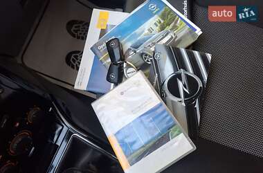 Универсал Opel Astra 2010 в 