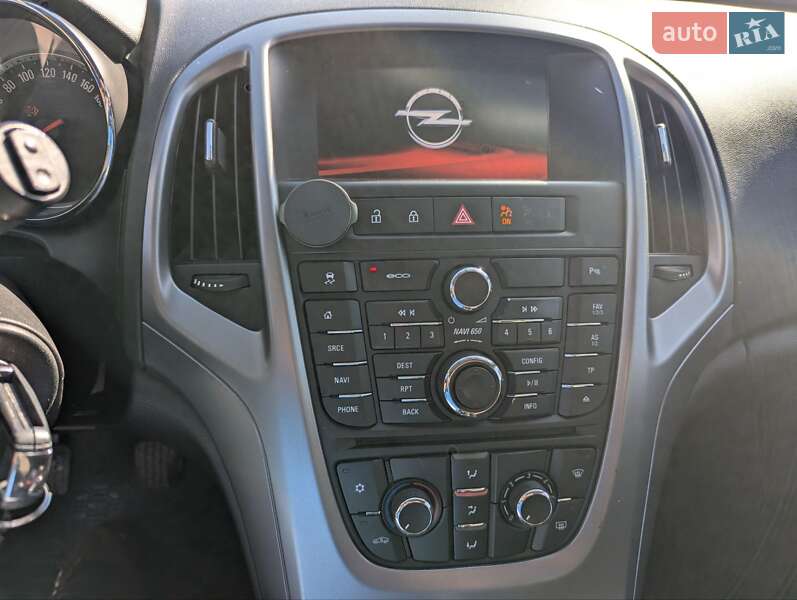 Универсал Opel Astra 2015 в Ивано-Франковске