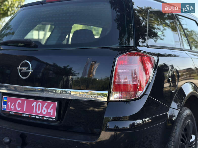 Универсал Opel Astra 2006 в Виннице
