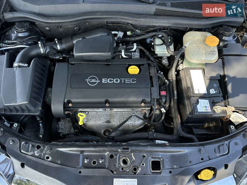 Универсал Opel Astra 2006 в Виннице