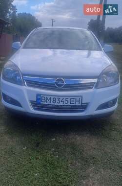 Седан Opel Astra 2013 в Конотопе