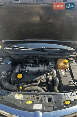 Универсал Opel Astra 2008 в 
