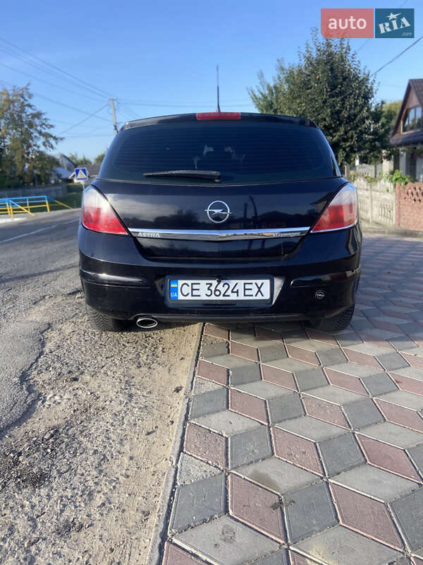 Хетчбек Opel Astra 2006 в Чернівцях