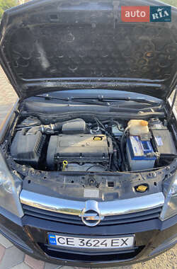 Хэтчбек Opel Astra 2006 в 