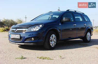 Універсал Opel Astra 2011 в Одесі