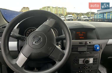Универсал Opel Astra 2005 в 