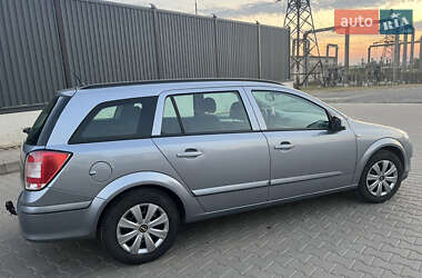 Универсал Opel Astra 2008 в Рожище