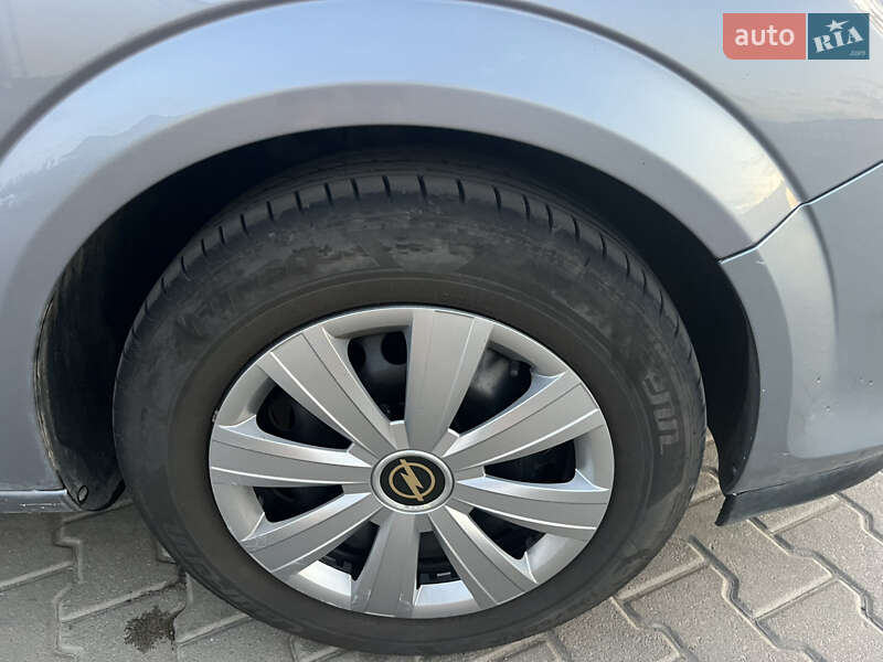 Универсал Opel Astra 2008 в Рожище