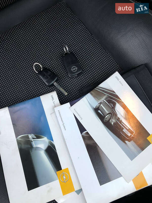 Хэтчбек Opel Astra 2004 в Стрые