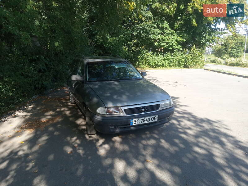Універсал Opel Astra 1995 в Львові
