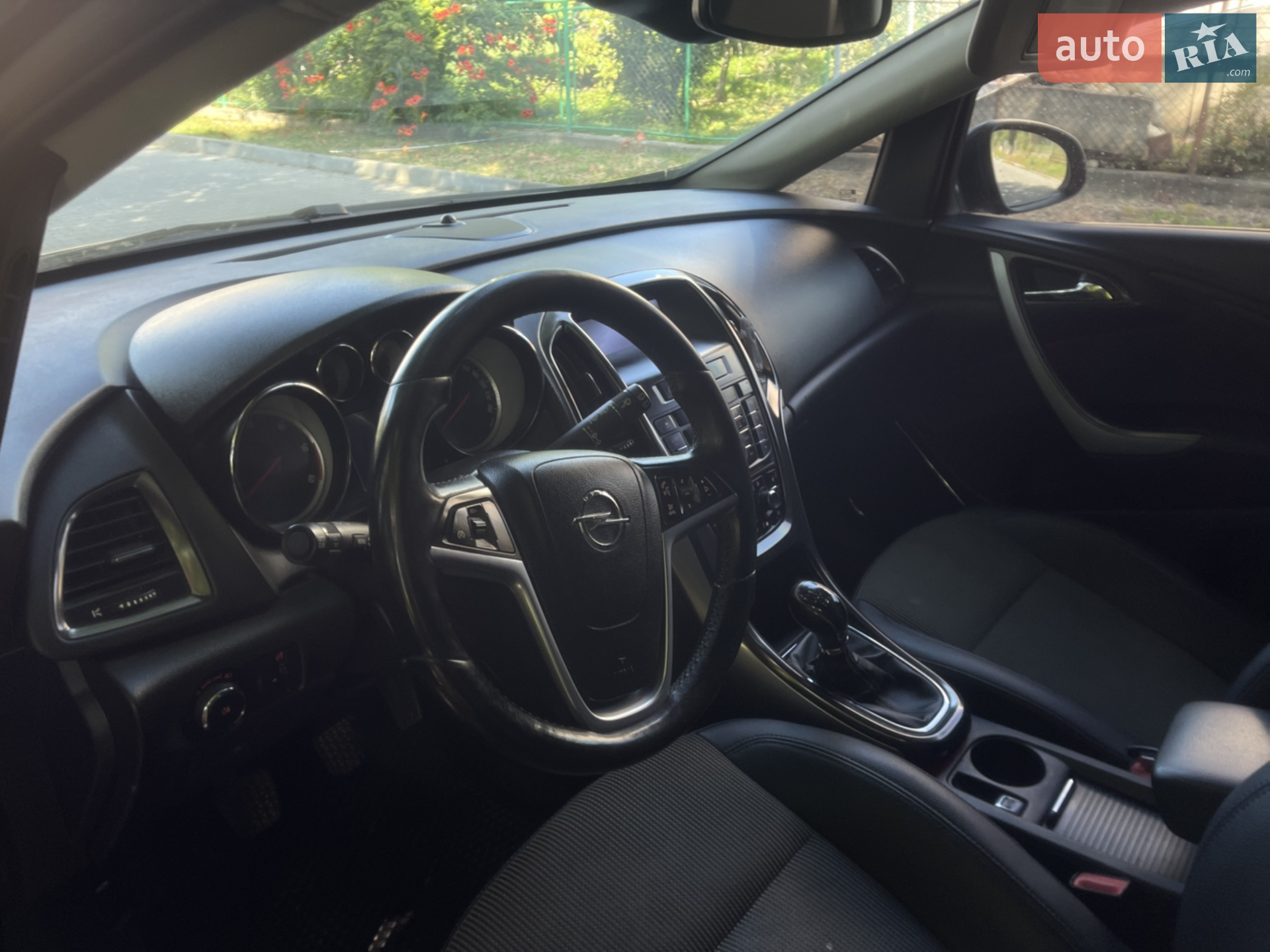 2010 Opel Astra - мініатюра 11