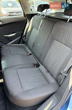 Универсал Opel Astra 2011 в 