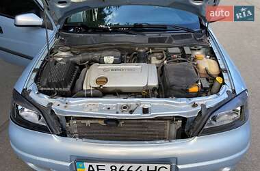 Седан Opel Astra 2004 в Жовтих Водах