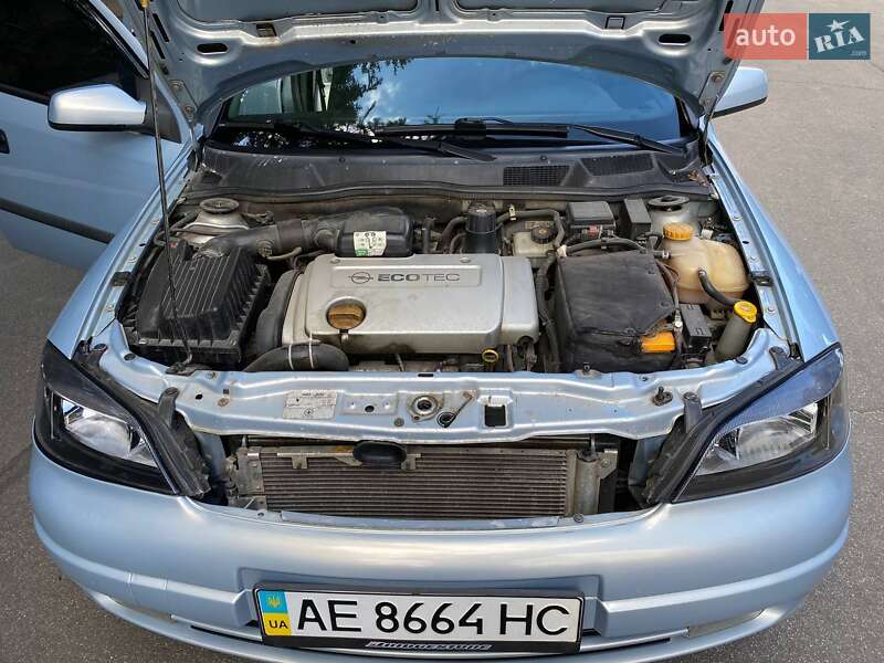 Opel Astra 2004