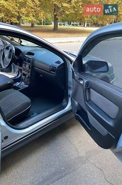 Седан Opel Astra 2004 в 
