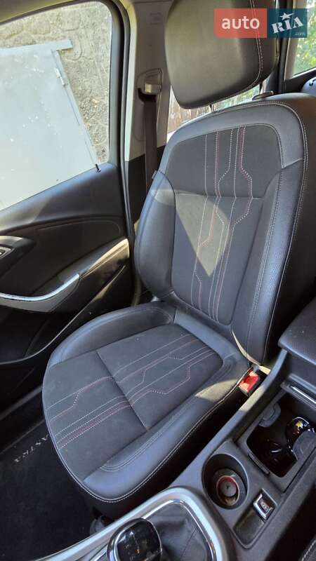 Універсал Opel Astra 2012 в Борисполі