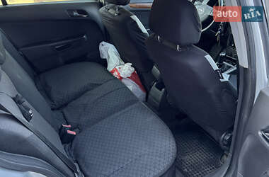 Седан Opel Astra 2005 в 