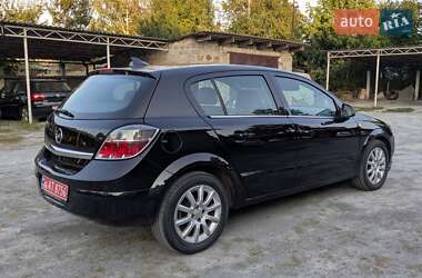 Хэтчбек Opel Astra 2009 в 