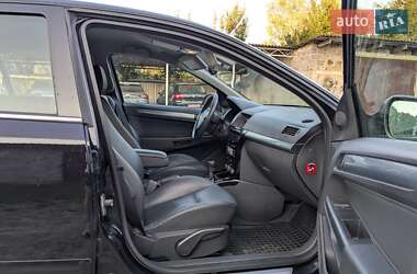 Хэтчбек Opel Astra 2009 в 