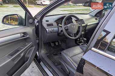 Хэтчбек Opel Astra 2009 в 