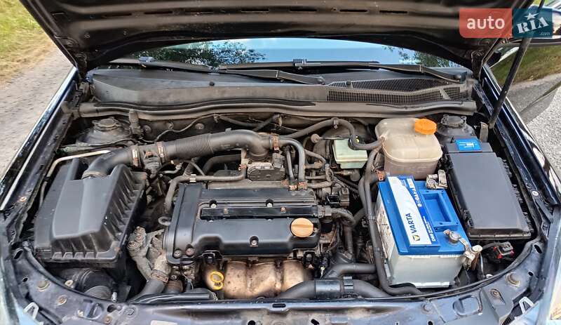 Хэтчбек Opel Astra 2009 в Звягеле