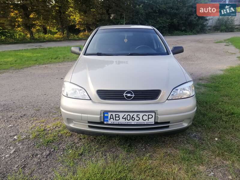 Седан Opel Astra 2008 в 