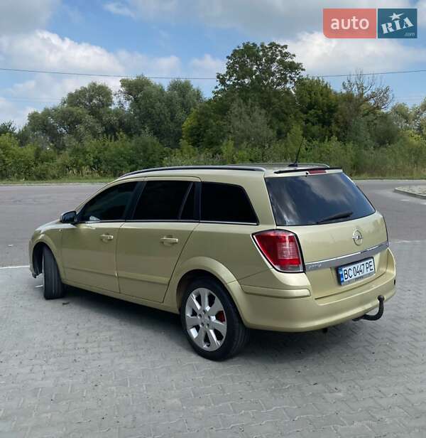 Універсал Opel Astra 2004 в Львові