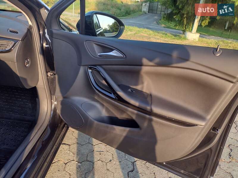 Универсал Opel Astra 2022 в Дубно