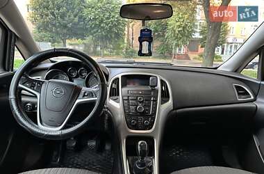 Хэтчбек Opel Astra 2010 в 