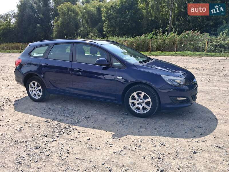 Універсал Opel Astra 2015 в Хмельницькому