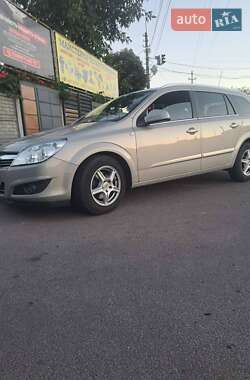 Универсал Opel Astra 2010 в Белой Церкви