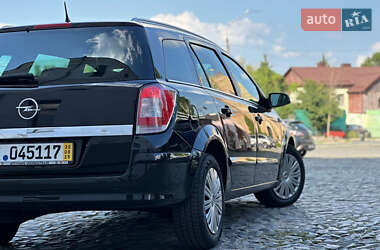 Универсал Opel Astra 2006 в 