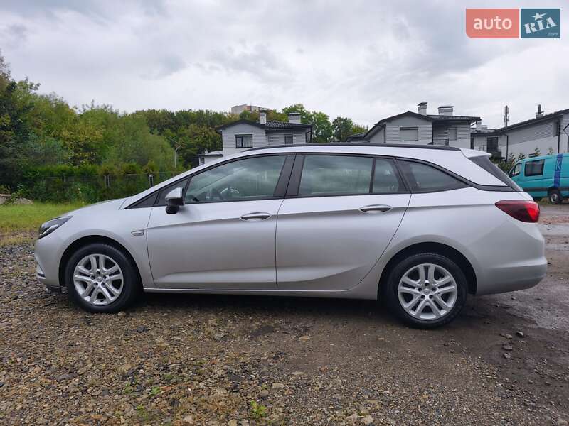 Универсал Opel Astra 2017 в Трускавце