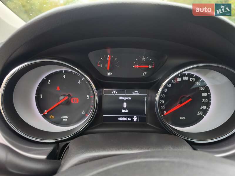 Универсал Opel Astra 2017 в Трускавце