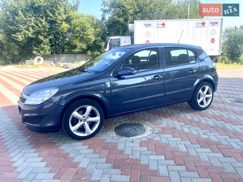 Хэтчбек Opel Astra 2008 в Белой Церкви