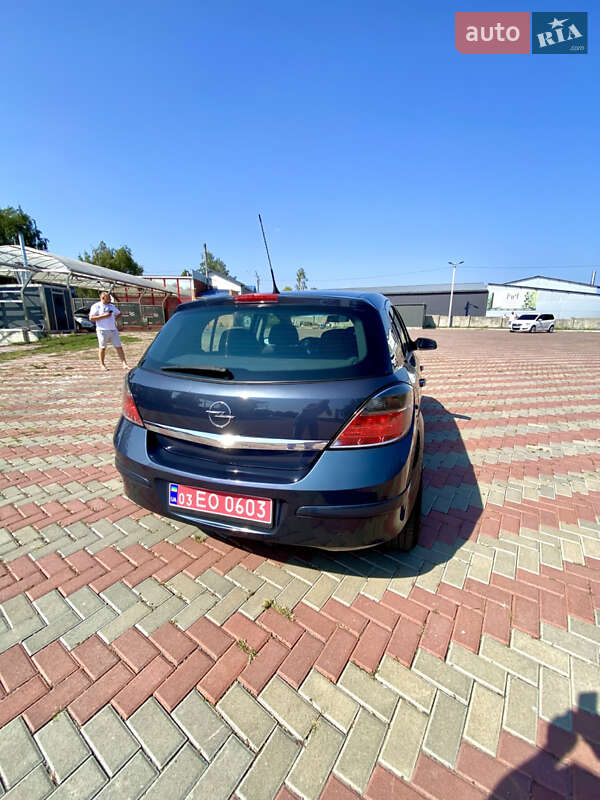Хэтчбек Opel Astra 2008 в Белой Церкви