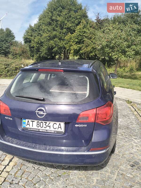 Opel Astra 2013 Opel Astra 2013