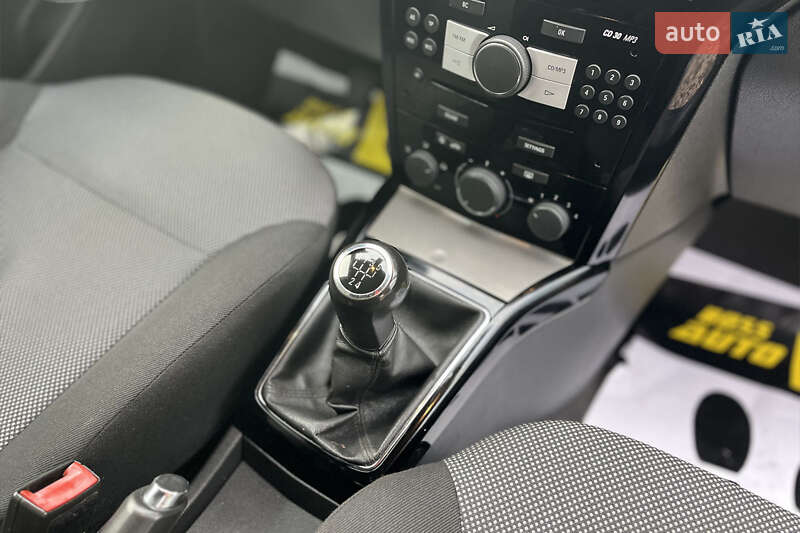 Универсал Opel Astra 2010 в Коломые
