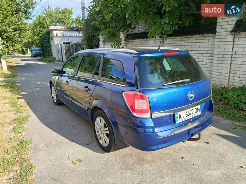 Универсал Opel Astra 2009 в Борисполе