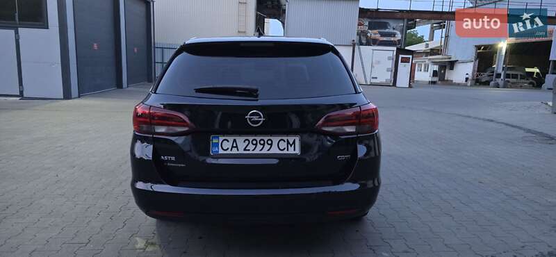 Универсал Opel Astra 2018 в Умани