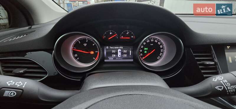 Универсал Opel Astra 2018 в Умани