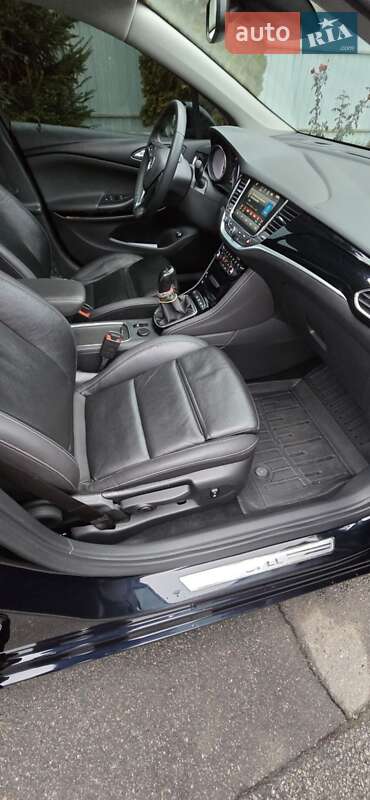 Универсал Opel Astra 2018 в Умани