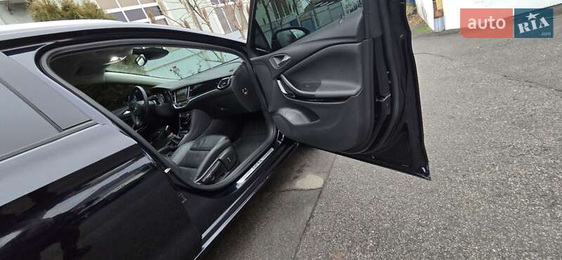 Универсал Opel Astra 2018 в Умани