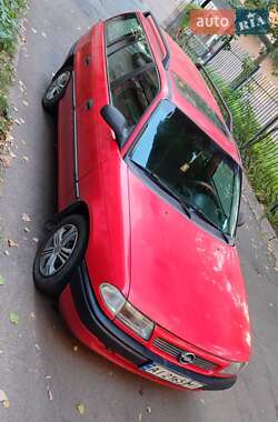 Універсал Opel Astra 1996 в Києві
