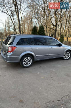 Універсал Opel Astra 2008 в 
