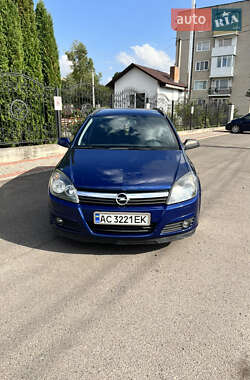 Универсал Opel Astra 2005 в 